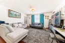 2428 3 Avenue Nw, Calgary, AB  - Indoor Photo Showing Living Room 