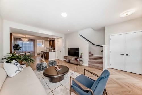 277 Cobblestone Gate, Airdrie, AB - Indoor Photo Showing Living Room