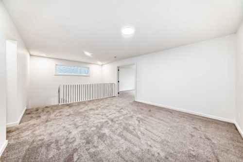 58 Walgrove Bay Se, Calgary, AB - Indoor