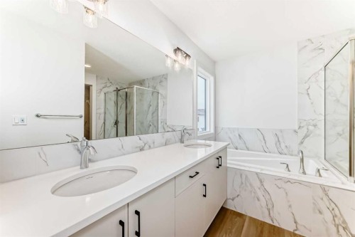 58 Walgrove Bay Se, Calgary, AB - Indoor Photo Showing Bathroom