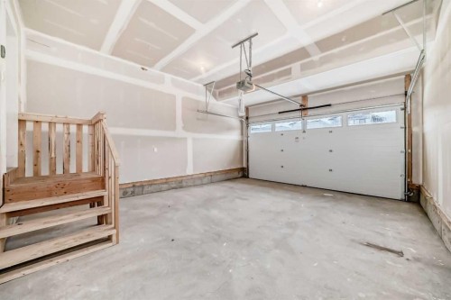 58 Walgrove Bay Se, Calgary, AB - Indoor Photo Showing Garage