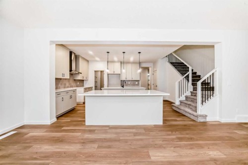58 Walgrove Bay Se, Calgary, AB - Indoor Photo Showing Kitchen