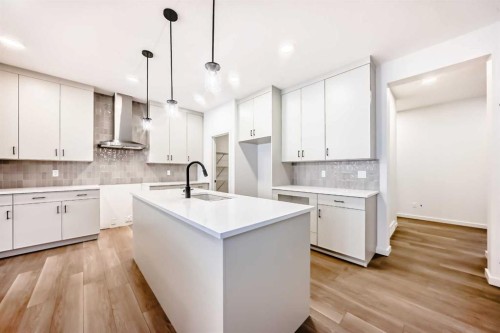 58 Walgrove Bay Se, Calgary, AB - Indoor Photo Showing Kitchen With Upgraded Kitchen