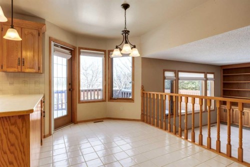 55 Oakmount Court Sw, Calgary, AB - Indoor Photo Showing Other Room