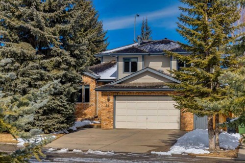 55 Oakmount Court Sw, Calgary, AB - Outdoor