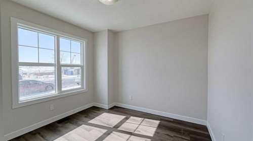 282 Alpine Avenue Sw, Calgary, AB - Indoor Photo Showing Other Room