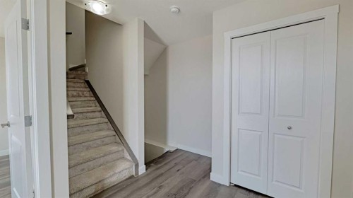 282 Alpine Avenue Sw, Calgary, AB - Indoor Photo Showing Other Room