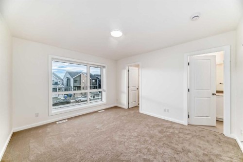 62 Starling Boulevard Nw, Calgary, AB - Indoor