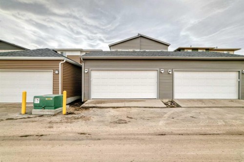62 Starling Boulevard Nw, Calgary, AB - Outdoor With Exterior