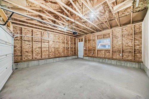 62 Starling Boulevard Nw, Calgary, AB - Indoor