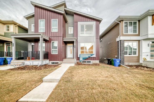 62 Starling Boulevard Nw, Calgary, AB - Outdoor With Facade