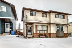 137 Bermuda Drive NW Calgary, AB T3K 1H6