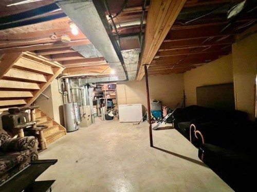 4723 50 Avenue, Irma, AB - Indoor Photo Showing Basement