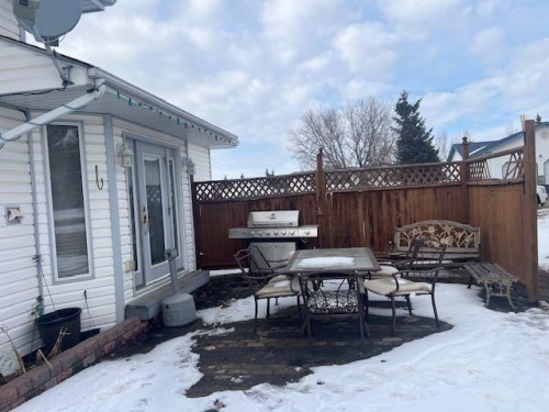 4723 50 Avenue, Irma, AB - Outdoor With Deck Patio Veranda