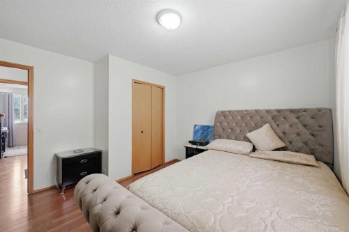64 Eldorado Close Ne, Calgary, AB - Indoor Photo Showing Bedroom