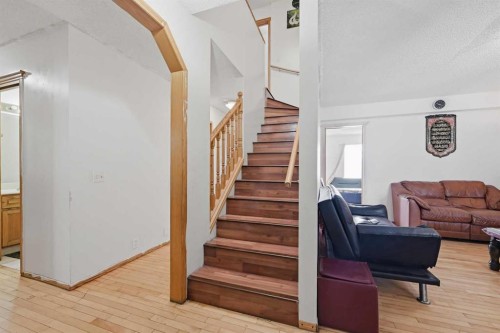64 Eldorado Close Ne, Calgary, AB - Indoor