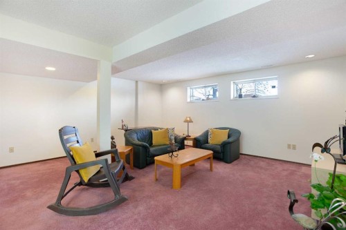 1133 Berkley Drive Nw, Calgary, AB - Indoor