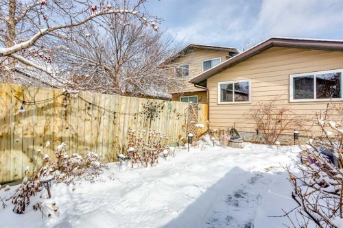 1133 Berkley Drive Nw, Calgary, AB - Outdoor