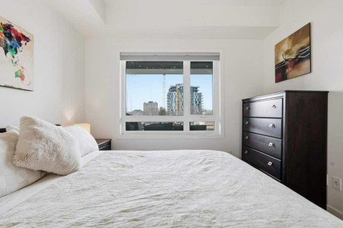 305-120 18 Avenue Sw, Calgary, AB - Indoor Photo Showing Bedroom