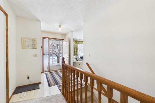115 Macewan Park Heights Nw, Calgary, AB - Indoor Photo Showing Other Room