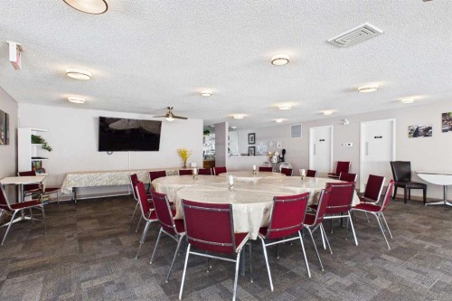 115 Macewan Park Heights Nw, Calgary, AB - Indoor Photo Showing Dining Room