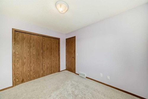 172 Panorama Hills Place Nw, Calgary, AB - Indoor Photo Showing Other Room