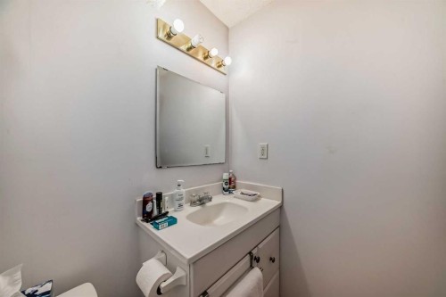 172 Panorama Hills Place Nw, Calgary, AB - Indoor Photo Showing Bathroom