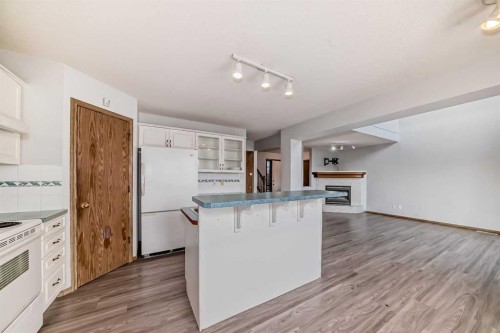172 Panorama Hills Place Nw, Calgary, AB - Indoor Photo Showing Kitchen