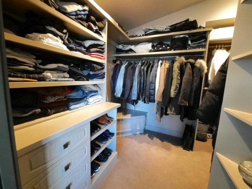 16021 Mckenzie Lake Way Se, Calgary, AB - Indoor With Storage