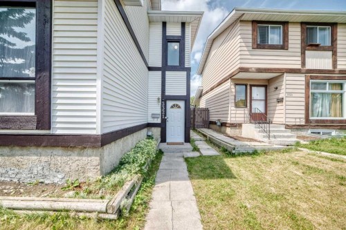 3321 56 Street Ne, Calgary, AB - Outdoor