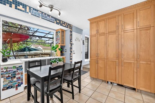 3321 56 Street Ne, Calgary, AB - Indoor