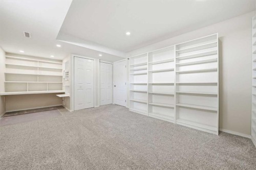 59 Sunlake Close Se, Calgary, AB - Indoor Photo Showing Other Room