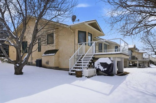 59 Sunlake Close Se, Calgary, AB - Outdoor