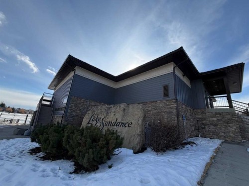 59 Sunlake Close Se, Calgary, AB - Outdoor