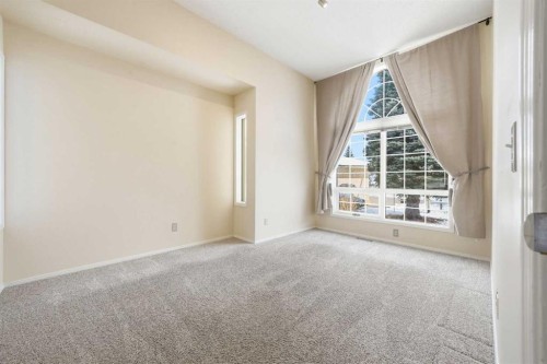 59 Sunlake Close Se, Calgary, AB - Indoor Photo Showing Other Room