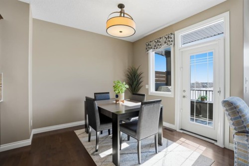 1929 High Park Circle Nw, High River, AB - Indoor Photo Showing Dining Room
