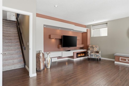 1929 High Park Circle Nw, High River, AB - Indoor