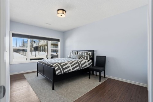 1929 High Park Circle Nw, High River, AB - Indoor Photo Showing Bedroom