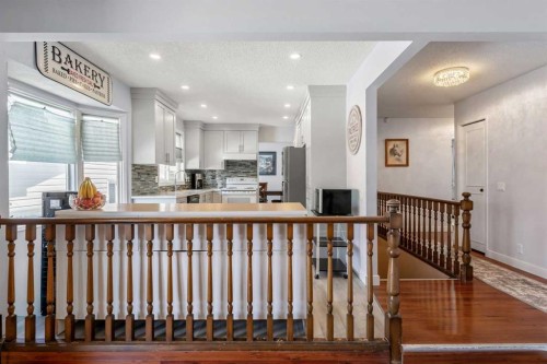 14520 Parkside Drive Se, Calgary, AB - Indoor Photo Showing Other Room