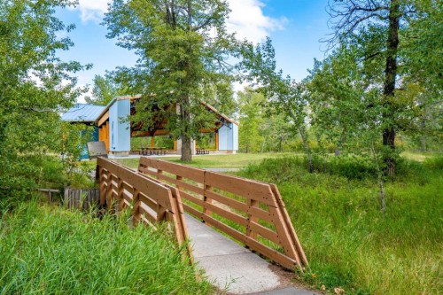 14520 Parkside Drive Se, Calgary, AB - Outdoor