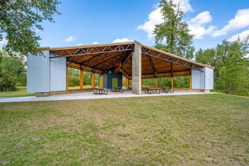 14520 Parkside Drive Se, Calgary, AB - Outdoor