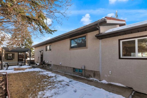 6004 Maddock Drive Ne, Calgary, AB - Outdoor With Exterior