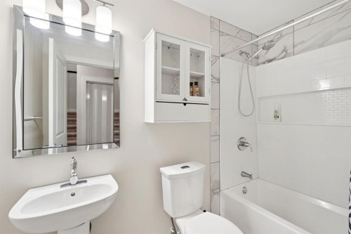 293 Boulder Creek Crescent, Langdon, AB - Indoor Photo Showing Bathroom