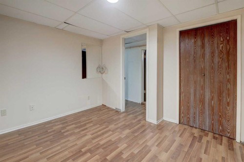 4513 Forman Crescent Se, Calgary, AB - Indoor Photo Showing Other Room