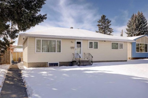 4513 Forman Crescent Se, Calgary, AB - Outdoor