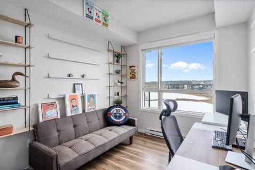 1306-42 Cranbrook Gardens Se, Calgary, AB - Indoor