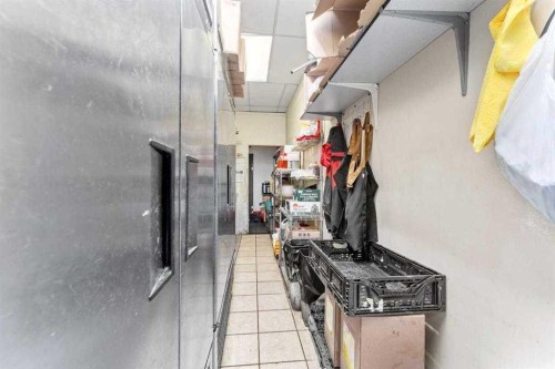 920 36 Street Ne, Calgary, AB 