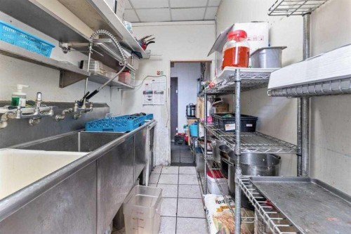 920 36 Street Ne, Calgary, AB 