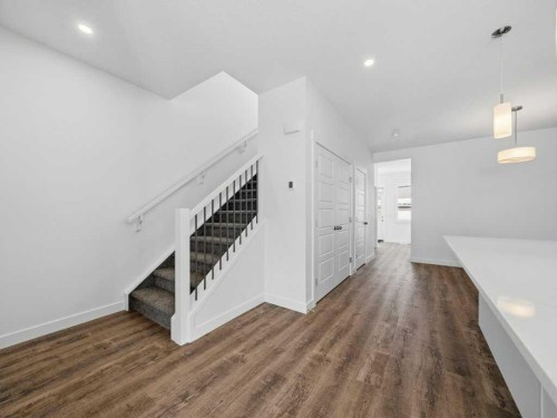 105 Creekstone Manor Sw, Calgary, AB - Indoor Photo Showing Other Room