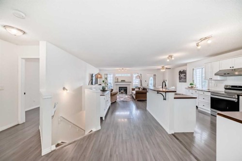 69 Canals Circle Sw, Airdrie, AB - Indoor Photo Showing Kitchen